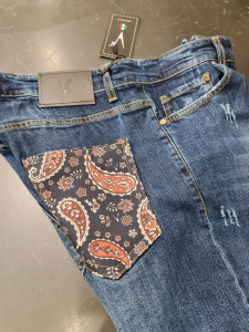 Jeans v2 tasca disegni