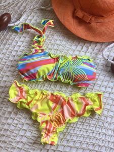 Bikini fascia monospalla e slip brasiliano fianco alto Butterfly Effek