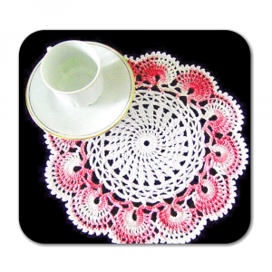 Centrino bianco e rosa sfumato ad uncinetto 22 cm - Crochet by Patty
