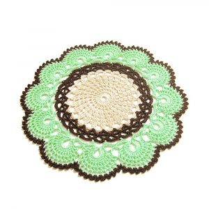 Centrino verdino, beige e marrone ad uncinetto 22 cm - Crochet by Patty