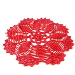 Centrino rosso rotondo ad uncinetto 26 cm - Crochet by Patty