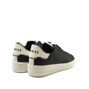 Sneakers nere Guess