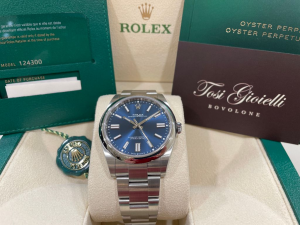 Rolex OYSTER PERPETUAL  124300 41mm  BLUE