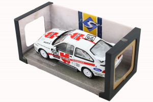 Ford Sierra RS500 Nurburgring DTM 1988 #25 Armin Hahne - 1/18 Solido