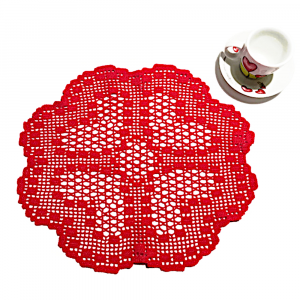 Centrino rosso con cuori a filet ad uncinetto 33x30 cm - Crochet by Patty