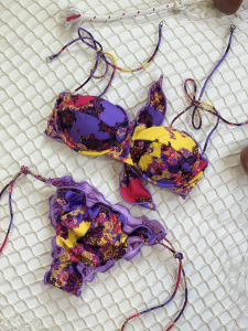 Bikini reggiseno e slip laccetti brasiliano regolabile frou frou Florish Effek