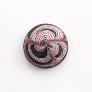 Perla di Murano Fenicio Ø20 mm colore nero con decori viola in pasta. Foro posteriore