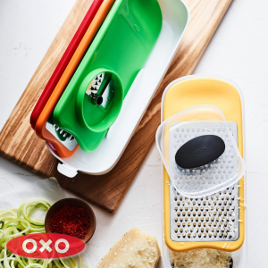 Oxo Grattugia Con Contenitore - Utensili Da Cucina