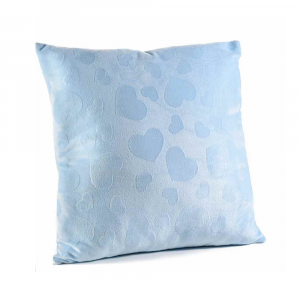 Cuscino azzurro con cuori in rilievo in stoffa imbottita 37 cm