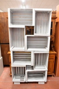 Libreria Fatta Di 8 Cassette Dipianta Di Bianco 203 X 98 Cm