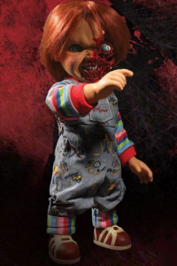 *PREORDER* Child´s Play 3 DST Replica: PIZZA FACE CHUCKY by Mezco Toys