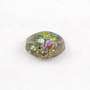 Perla vetro di Murano schiacciata ovale grigio 27  mm con foro passante e decori floreali