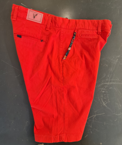 Pantaloncino v2 rosso con profili 