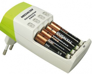 Green Battery Charger M-BCHGR AA / AAA