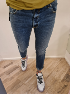Jeans v2 tasca vespa 