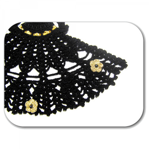 Centrino dama nero e oro ad uncinetto 24x30 cm - Crochet by Patty