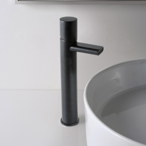 Mitigeur de lavabo avec douchette noir/chrome H18cm