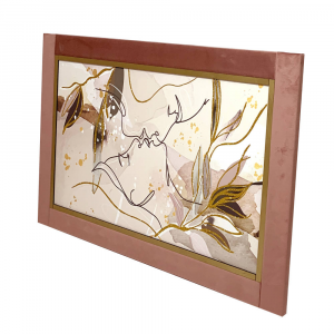 Quadro Nara su canvas con disegno bacio con glitter oro e cornice in velluto color salmone 60x90 cm