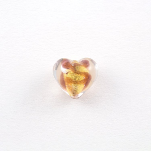 Perla cuore in vetro di Murano 21 mm. Vetro sommerso con foglia oro e dettagli ametista e foro passante per bigiotteria.