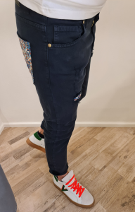Jeans v2 blu con tasca contrasto 