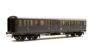 Carrozza FS di 1a e 2a classe Tipo 1910 “Centoporte”, livrea grigio ardesia.