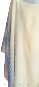 Casula Mariana in tessuto lana-seta con sfumature di colore celeste.