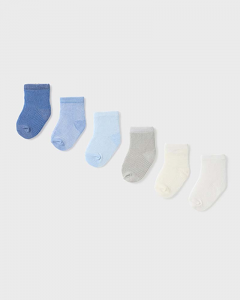Set con sei paia di calzini nei toni del bianco e dell'azzurro 3-6 mesi