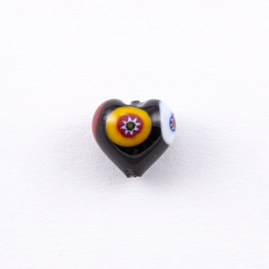 Perla di Murano a cuore con Murrine millefiori colore nero in pasta, Ø13 mm con foro passante.