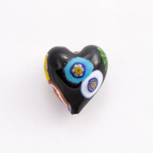 Perla di Murano a cuore con Murrine millefiori colore nero in pasta, Ø20 mm con foro passante.