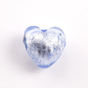 Perla cuore in vetro di Murano 21 mm. Vetro blu, foglia argento sommersa e foro orizzontale per bigiotteria