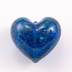 Perla cuore in vetro di Murano 30 mm. Vetro turchese e avventurina e foro passante per bigiotteria.