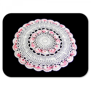 Centrino bianco e rosa sfumato ad uncinetto 42 cm - Crochet by Patty