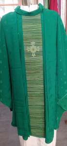 Casula Liturgica Verde mantello in Viscosa e doppio Stolone tessuto al telaio made in Italy