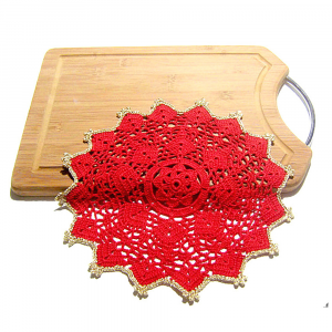 Centrino Natalizio rosso e oro ad uncinetto 26.5 cm - Crochet by Patty