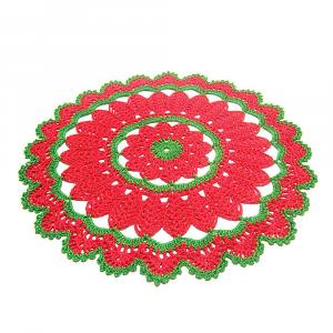 Centrino Natalizio verde e rosso ad uncinetto 26.5 cm - Crochet by Patty