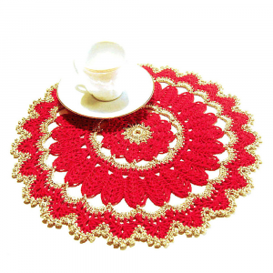 Centrino Natalizio rosso e oro rotondo ad uncinetto 26.5 cm - Crochet by Patty