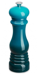 LE CREUSET MACINA SALE COLORE DEEP TEAL LUCIDO IN RESINA ABS ALTEZZA CM. 21 96002000642000