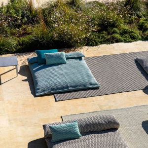 Wave Myuour fabric outdoor bed