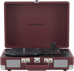 Crosley Cruiser Plus giradischi a valigetta colore rosso Burgundy con bluetooth IN&OUT