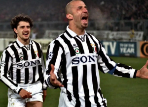 1995-96 Juventus Maglia #9 Vialli Kappa Sony XL (Top)