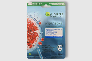 Garnier Hydra Bomb maschera in tessuto super idratante energizzante per pelli da dissetare