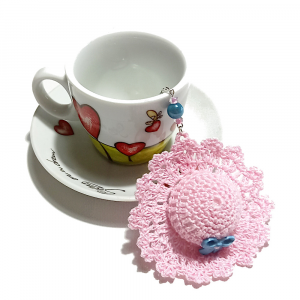 Portachiavi cappello rosa con perline ad uncinetto 8 cm - Crochet by Patty