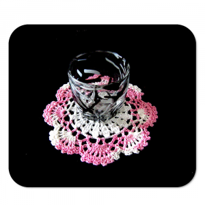 Sottobicchiere rosa sfumato e bianco ad uncinetto 13 cm - Crochet by Patty