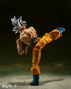 copia di Giant DRAGON BALL Z Son Goku ninja Bandai 20 cm statuetta 