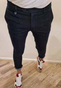Pantalone chinos in jeans 