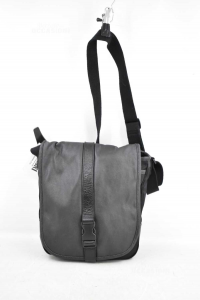 Bag Black With Shoulderstrap Benetton Man 22x26 Cm