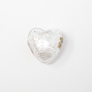 Perla cuore in vetro di Murano 20 mm. Vetro cristallo, foglia argento sommersa e foro orizzontale per bigiotteria