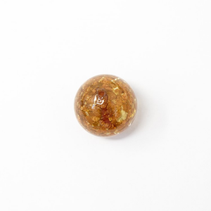 Perla tonda in vetro di Murano colore ambra con dettagli avventurina Ø12 mm. Con foro passante.