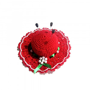 Cappellino puntaspilli rosso per Natale ad uncinetto 11.5 cm - Crochet by Patty