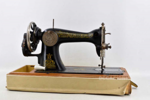 Sewing Machine Vintage Singer With Lid 51x33x22 Cm